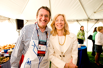 Dr. Kanovsky with President Gutmann, at the Medical Class of 1978 30th reunion