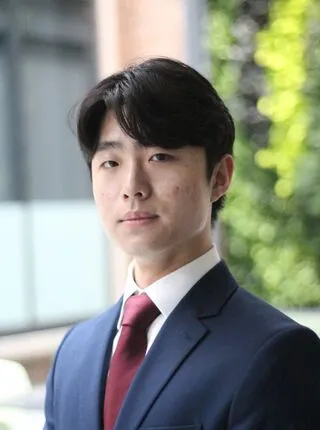 Ryan Lee