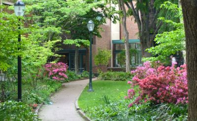 Front entrance of the Graduate Student Center