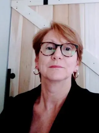 Tina Lowther
