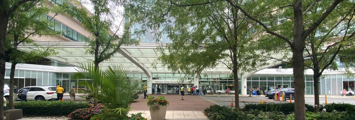 main entrance to Perelman Center for Advanced Medicine