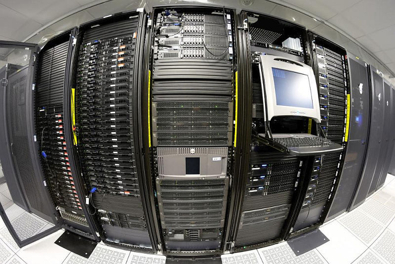 Photo of RedHat Enterprise Linux-based HPC cluster