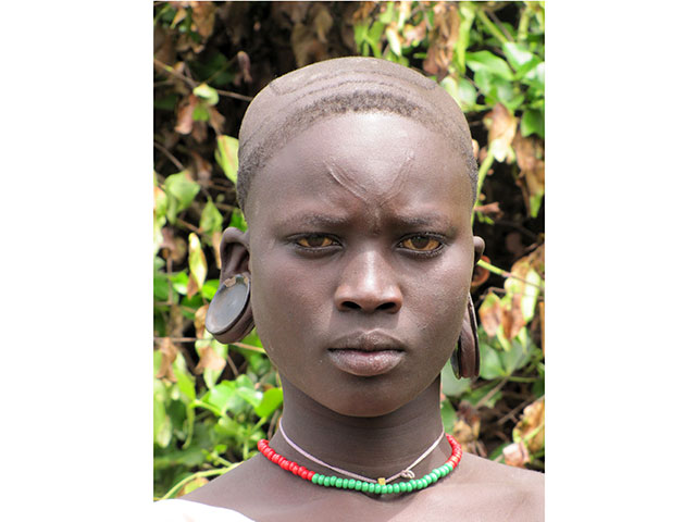 Surma Woman