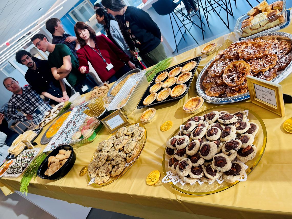 Holiday lunch and homemade dessert contest